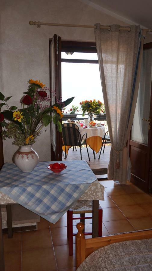 Bed And Breakfast Due Leoni Torri Del Benaco Exteriér fotografie